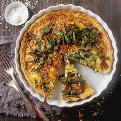 Hjemmelavet oksekødstærte ( 8 prs.) Hjemmelavet oksekødstærte ( 8 prs.)