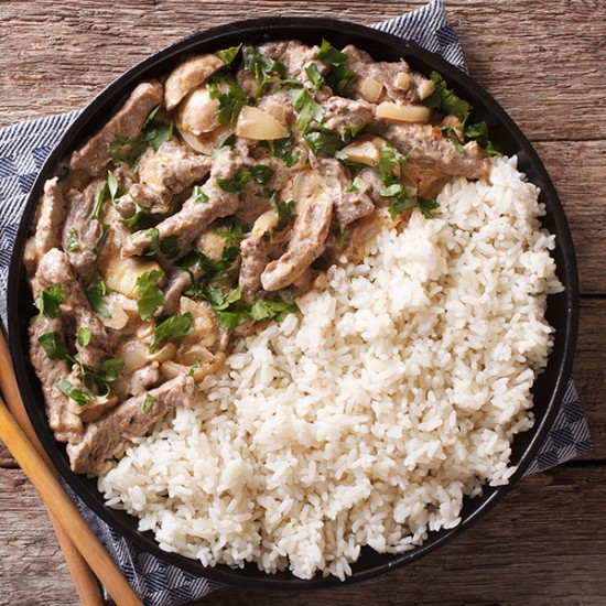 Bøf stroganoff ( Mandag ) Bøf stroganoff ( Mandag )